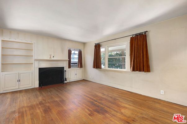 Empty room, Fireplace, Interior, Wood Texture Flooring