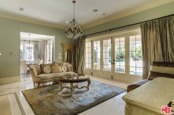 Chandelier, Interior, Living room, Pendant Lights, Recessed Lighting