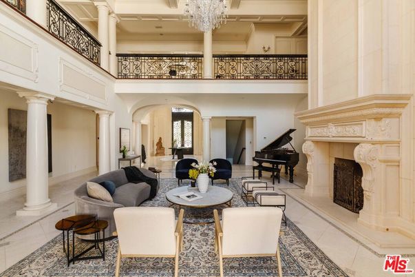 Chandelier, Fireplace, Interior, Living room, Piano