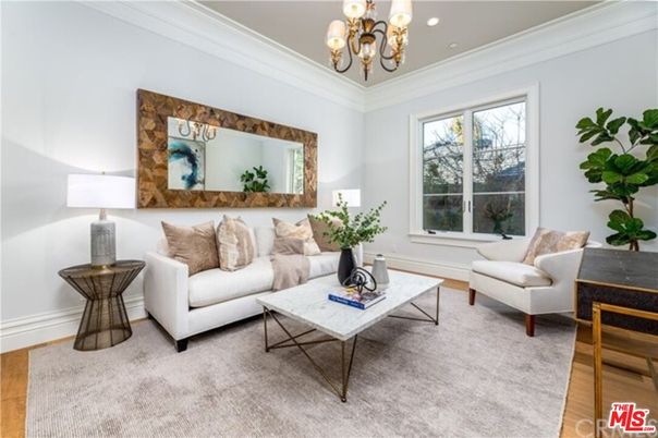 Chandelier, Interior, Living room, Recessed Lighting, Wood Texture Flooring