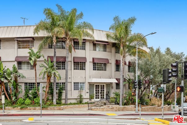 Exterior, Facade, Condo Building
