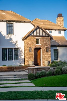 Backyard, Exterior, Facade, Brick Facade, Tudor Revival