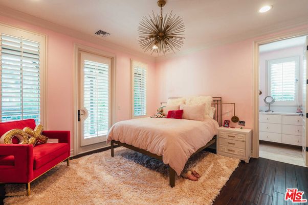 Bedroom, Interior, Pendant Lights, Recessed Lighting, Wood Texture Flooring