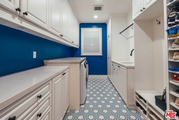 Interior, Recessed Lighting, Washer