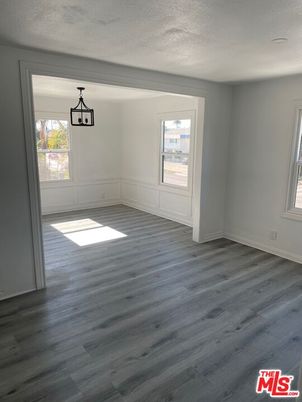 Empty room, Interior, Pendant Lights, Wood Texture Flooring