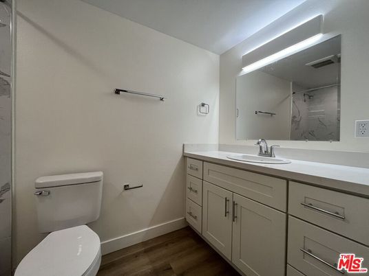 Bathroom, Dual Sink Vanities, Interior, Wood Texture Flooring