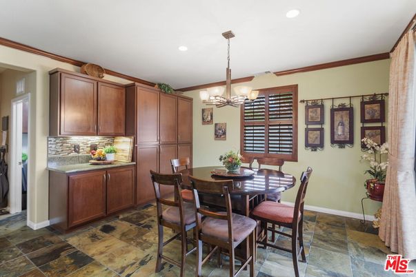 Chandelier, Dining room, Interior, Recessed Lighting