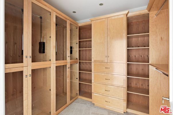 Interior, Recessed Lighting, Walk-in Closets
