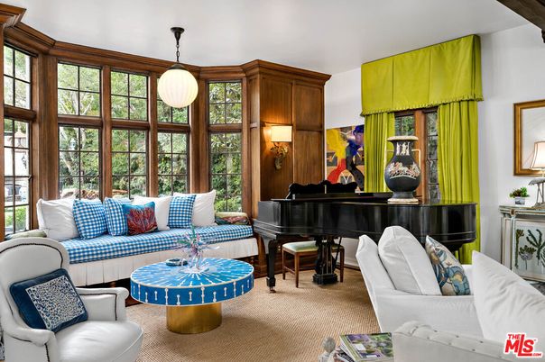 Interior, Living room, Pendant Lights, Piano
