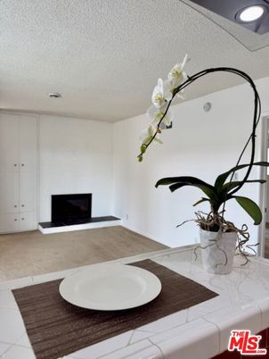 Fireplace, Interior, Recessed Lighting