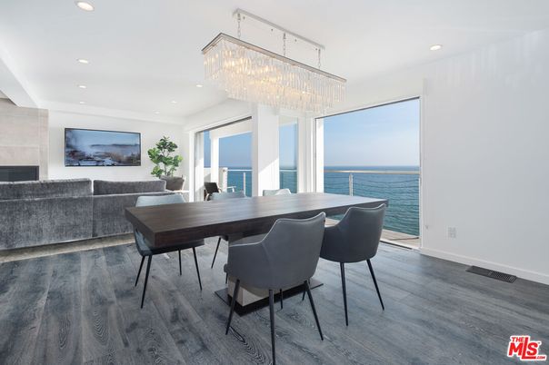 Chandelier, Dining room, Interior, Recessed Lighting, Water, Wood Texture Flooring