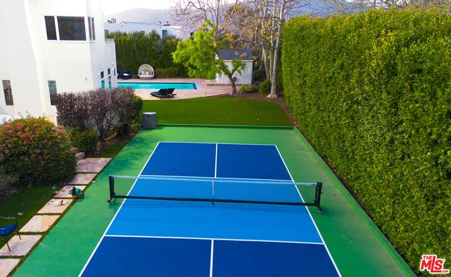 Exterior, Tennis Courts
