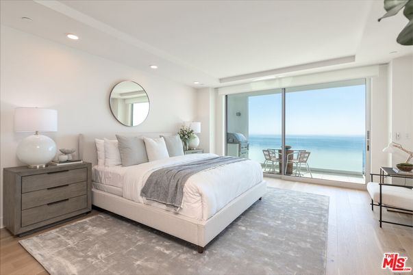 Bedroom, Interior, Recessed Lighting, Water, Wood Texture Flooring