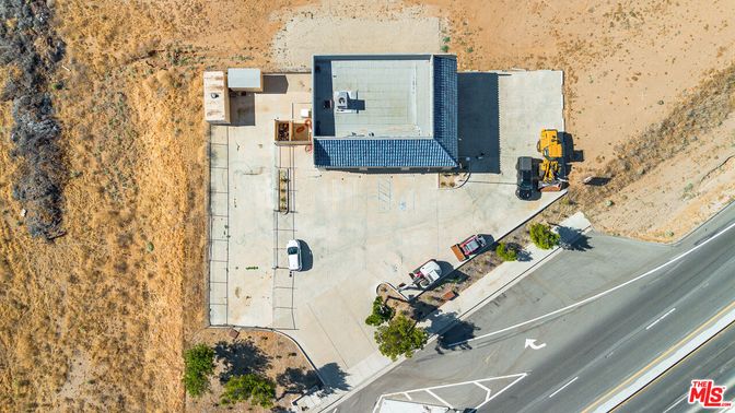 Exterior, Drone