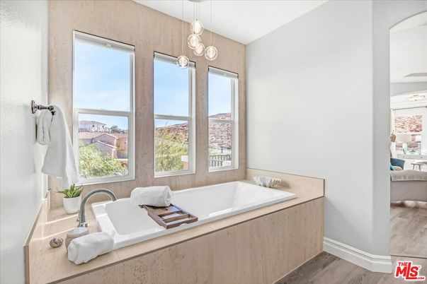 Bathroom, Interior, Pendant Lights, Wood Texture Flooring
