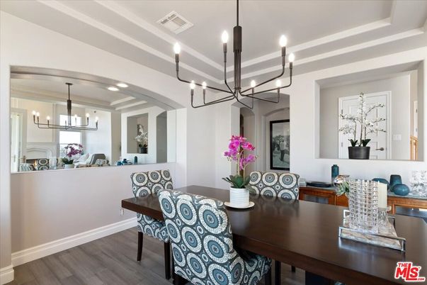 Chandelier, Dining room, Interior, Pendant Lights, Recessed Lighting, Wood Texture Flooring