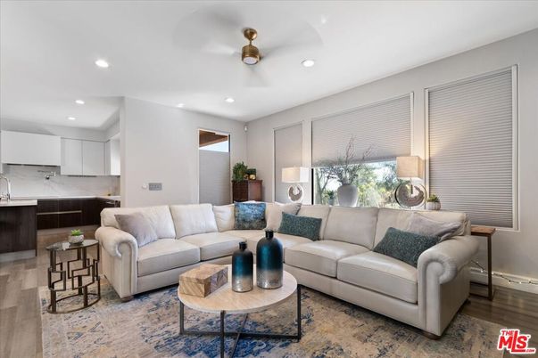 Interior, Kitchen, Living room, Recessed Lighting, Wood Texture Flooring