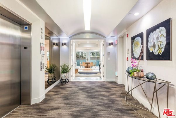 Elevator, Interior, Recessed Lighting