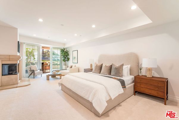 Bedroom, Fireplace, Interior, Recessed Lighting