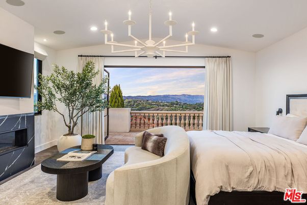 Bedroom, Fireplace, Interior, Recessed Lighting