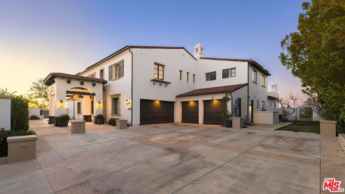 Attached, Backyard, Exterior, Facade, Spanish Mediterranean