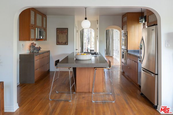 Dining room, Interior, Kitchen, Pendant Lights, Stainless Steel Appliances, Wood Texture Flooring