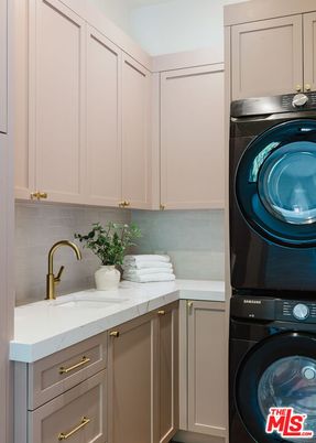 Interior, Kitchen, Washer
