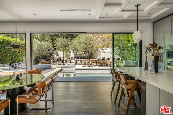 Interior, Pendant Lights, Recessed Lighting, Wood Texture Flooring