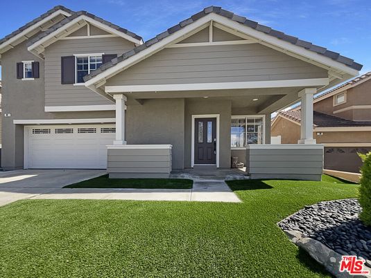 Attached, Exterior, Facade, American Craftsman