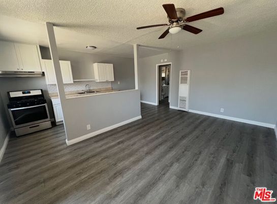 Empty room, Interior, Kitchen, Wood Texture Flooring