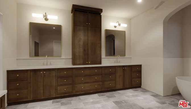 Bathroom, Dual Sink Vanities, Free Standing Baths, Interior, Recessed Lighting