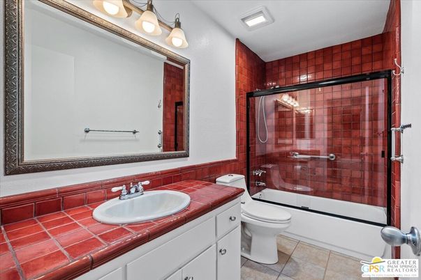 Bathroom, Glass Shower, Interior, Recessed Lighting, Tile Countertops