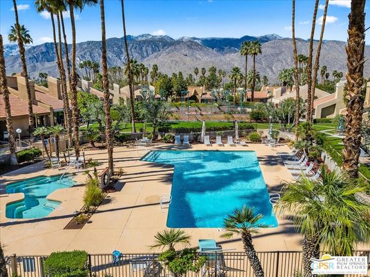 Exterior, Pool, Other