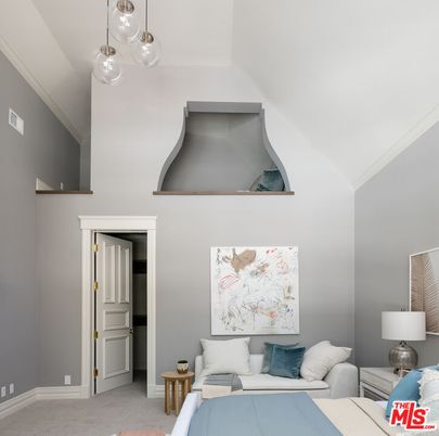 Interior, Living room, Pendant Lights