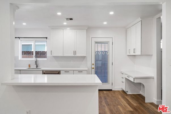 Interior, Kitchen, Recessed Lighting, Wood Texture Flooring