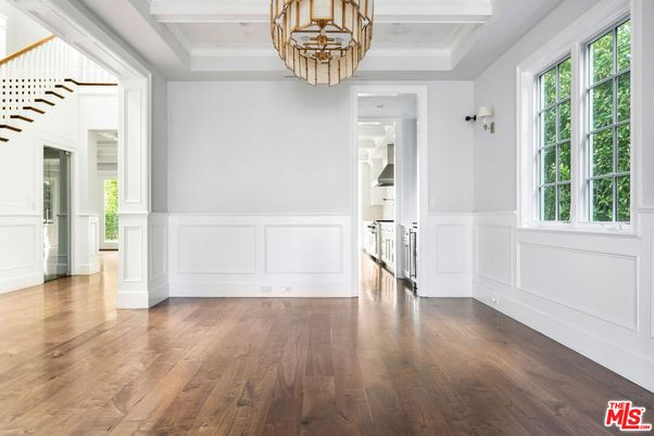 Chandelier, Interior, Wood Texture Flooring