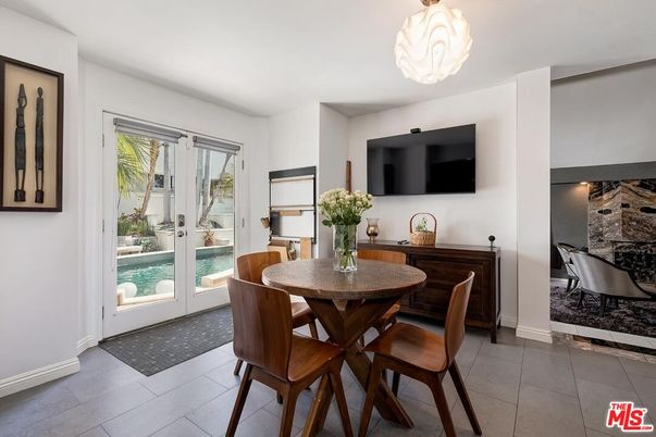 Dining room, Interior, Pendant Lights