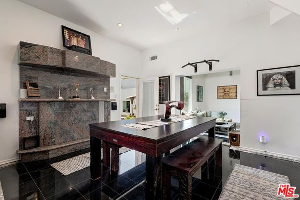 Dining room, Interior, Recessed Lighting