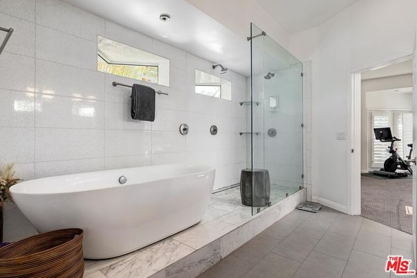 Bathroom, Free Standing Baths, Glass Shower, Interior, Marble, Recessed Lighting