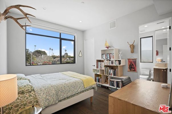 Bedroom, Home Office, Interior, Recessed Lighting, Wood Texture Flooring