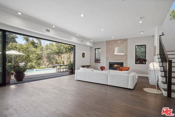 Fireplace, Interior, Living room, Pendant Lights, Recessed Lighting, Wood Texture Flooring