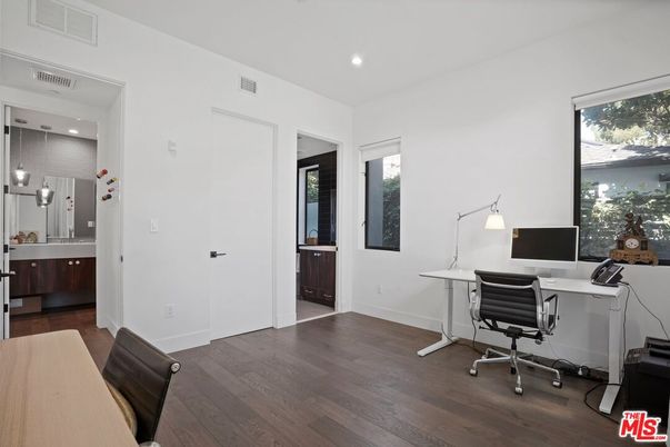 Home Office, Interior, Recessed Lighting, Wood Texture Flooring