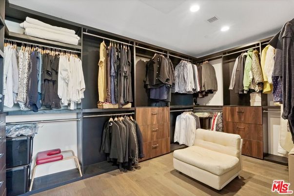 Interior, Recessed Lighting, Walk-in Closets, Wood Texture Flooring