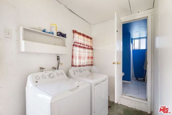 Interior, Washer