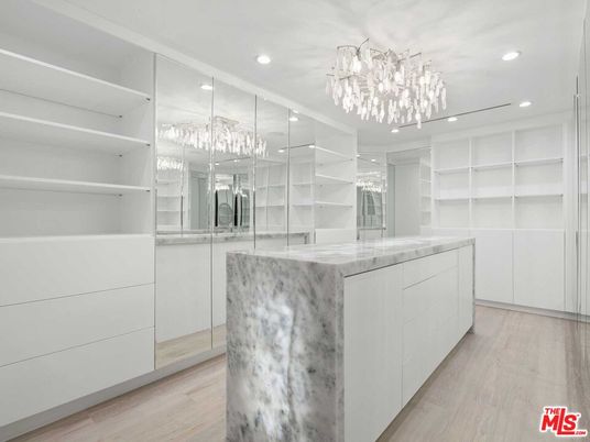 Interior, Recessed Lighting, Walk-in Closets, Wood Texture Flooring