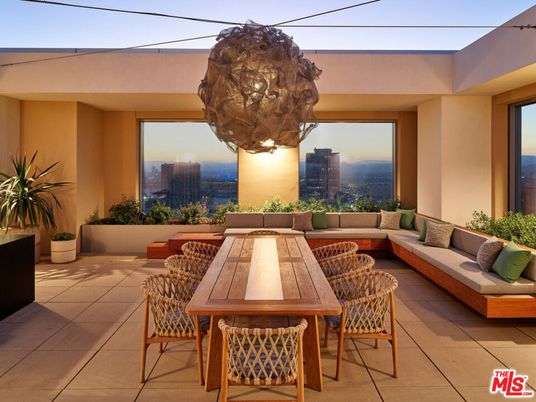 Chandelier, Dining room, Exterior