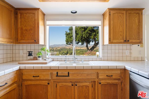 Interior, Kitchen, Recessed Lighting, Tile Countertops