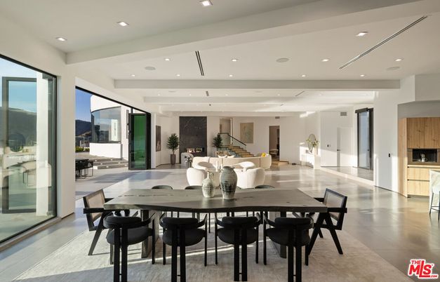 Dining room, Interior, Living room, Recessed Lighting