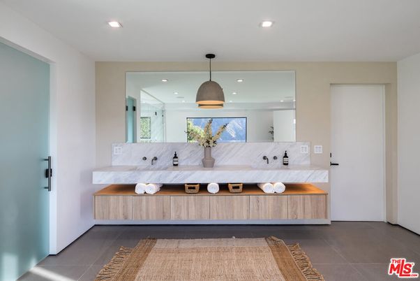 Bathroom, Dual Sink Vanities, Interior, Pendant Lights, Recessed Lighting