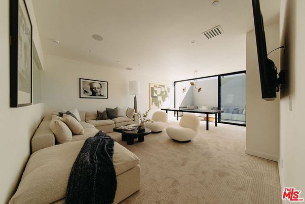 Interior, Living room, Projection Screen, Recessed Lighting